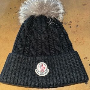 MONCLER women’s black knit hat beanie